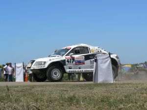 Dakar: Americanul Mitch Guthrie a câştigat etapa a cincea la clasa auto